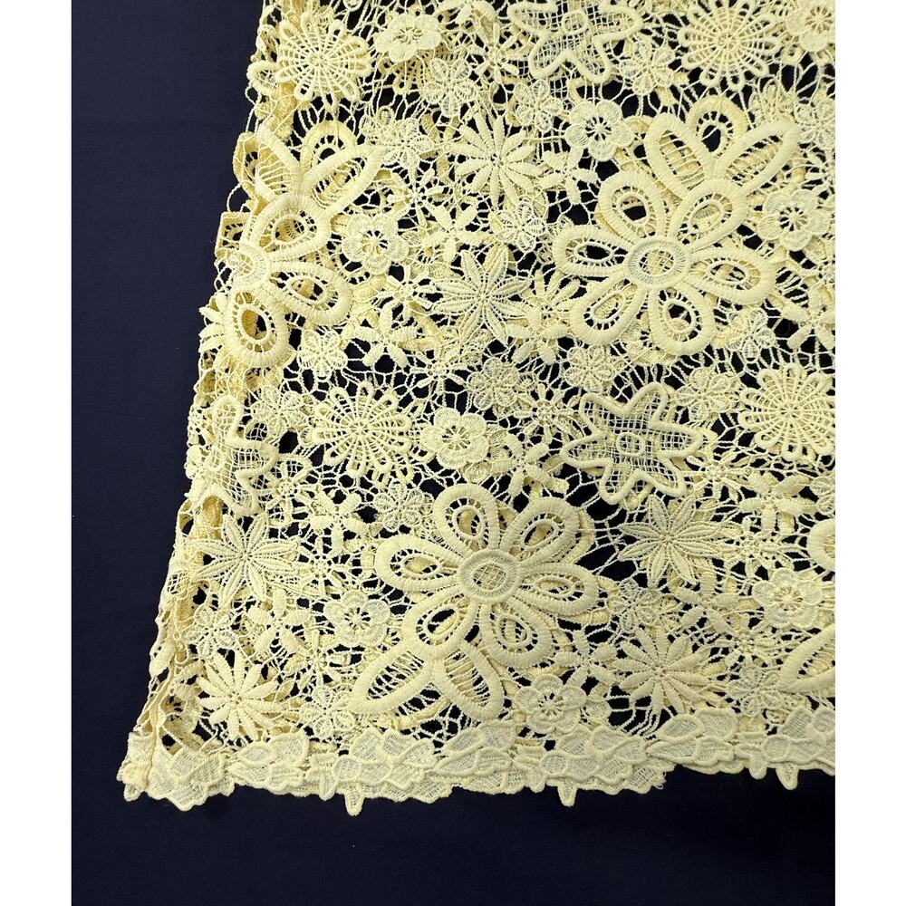 Guess Women’s Butter Yellow Floral Lace Dress Size XL - Picture 5 of 10